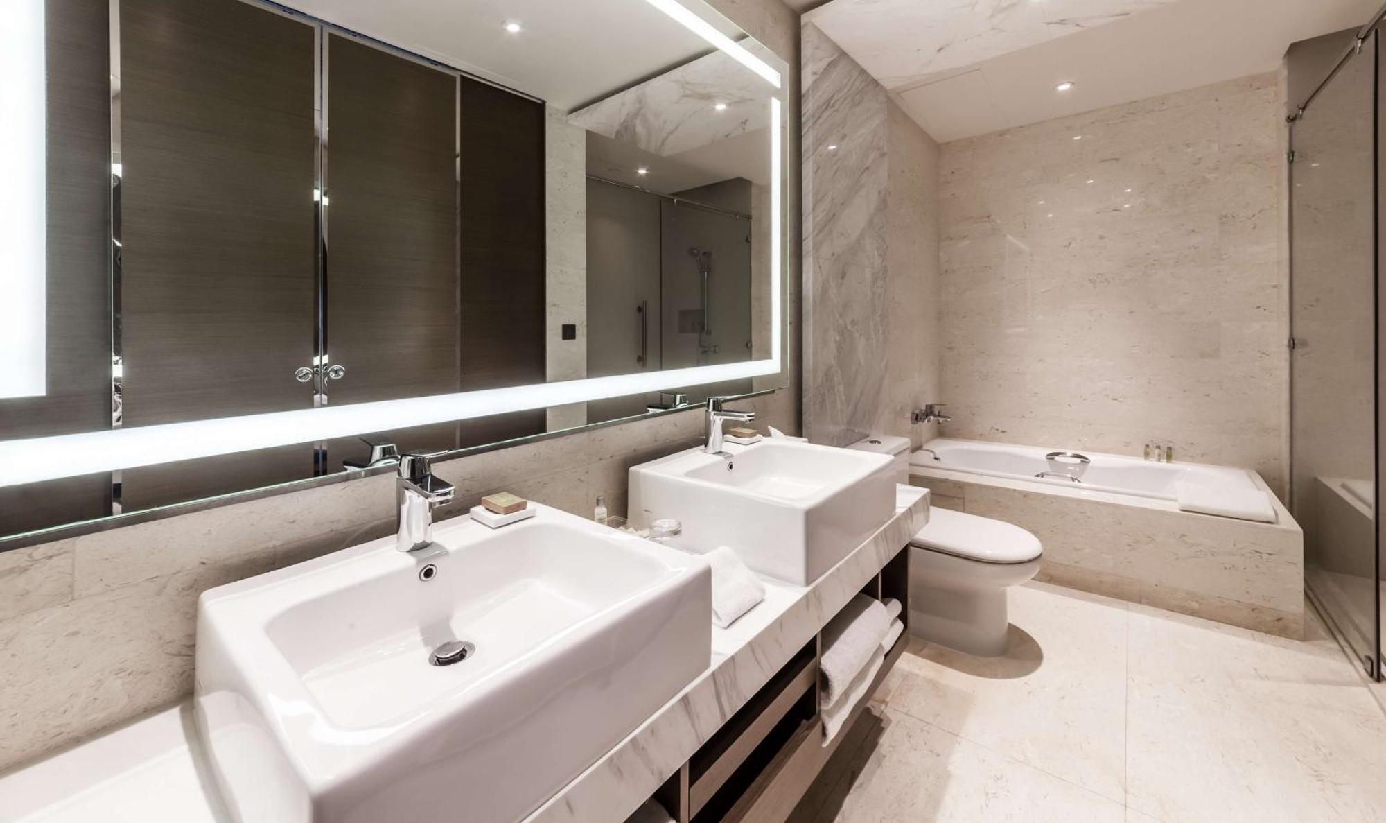 Hilton Garden Inn Hong Kong Mongkok Dış mekan fotoğraf